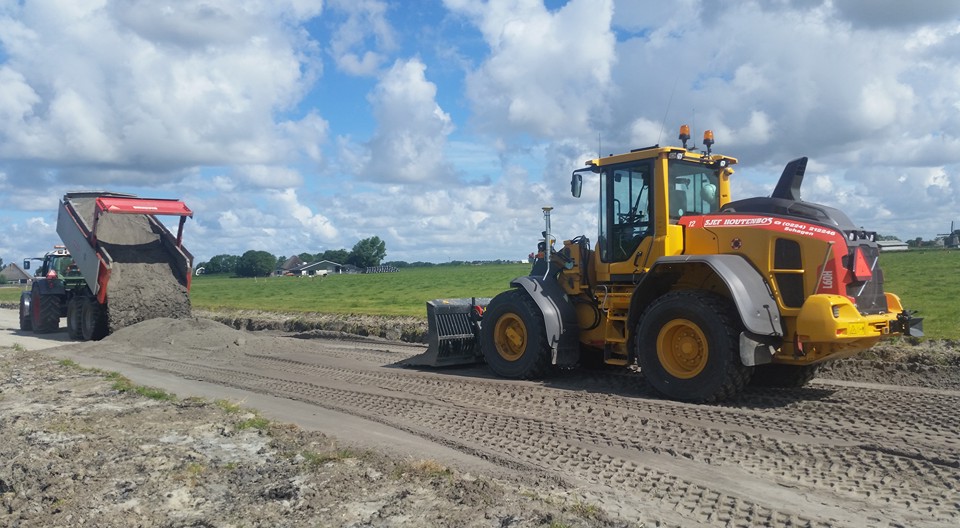 Sjef Houtenbos, Loon- en Kraanverhuur bedrijf