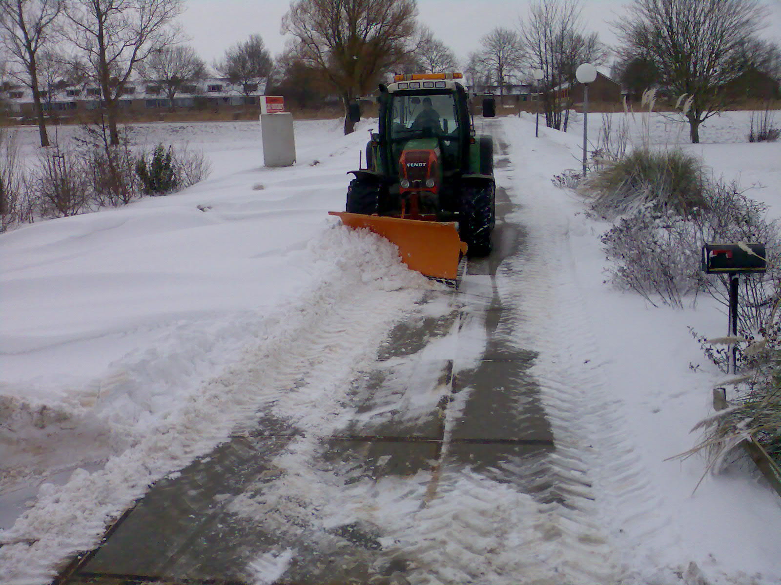 Sjef Houtenbos in de gladheidsbestrijding.