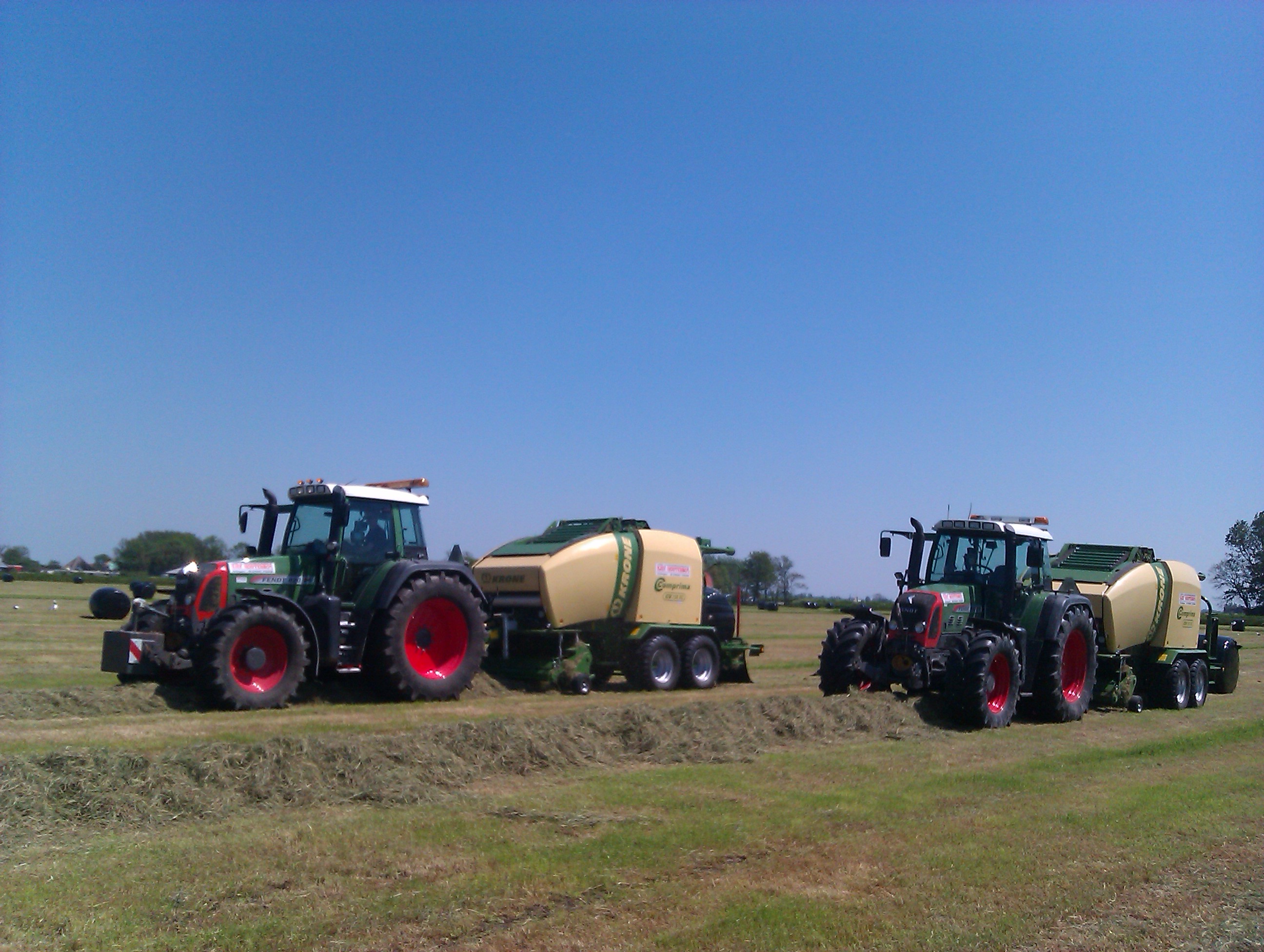 Tevreden over nieuwe Krone rondebalenpersen