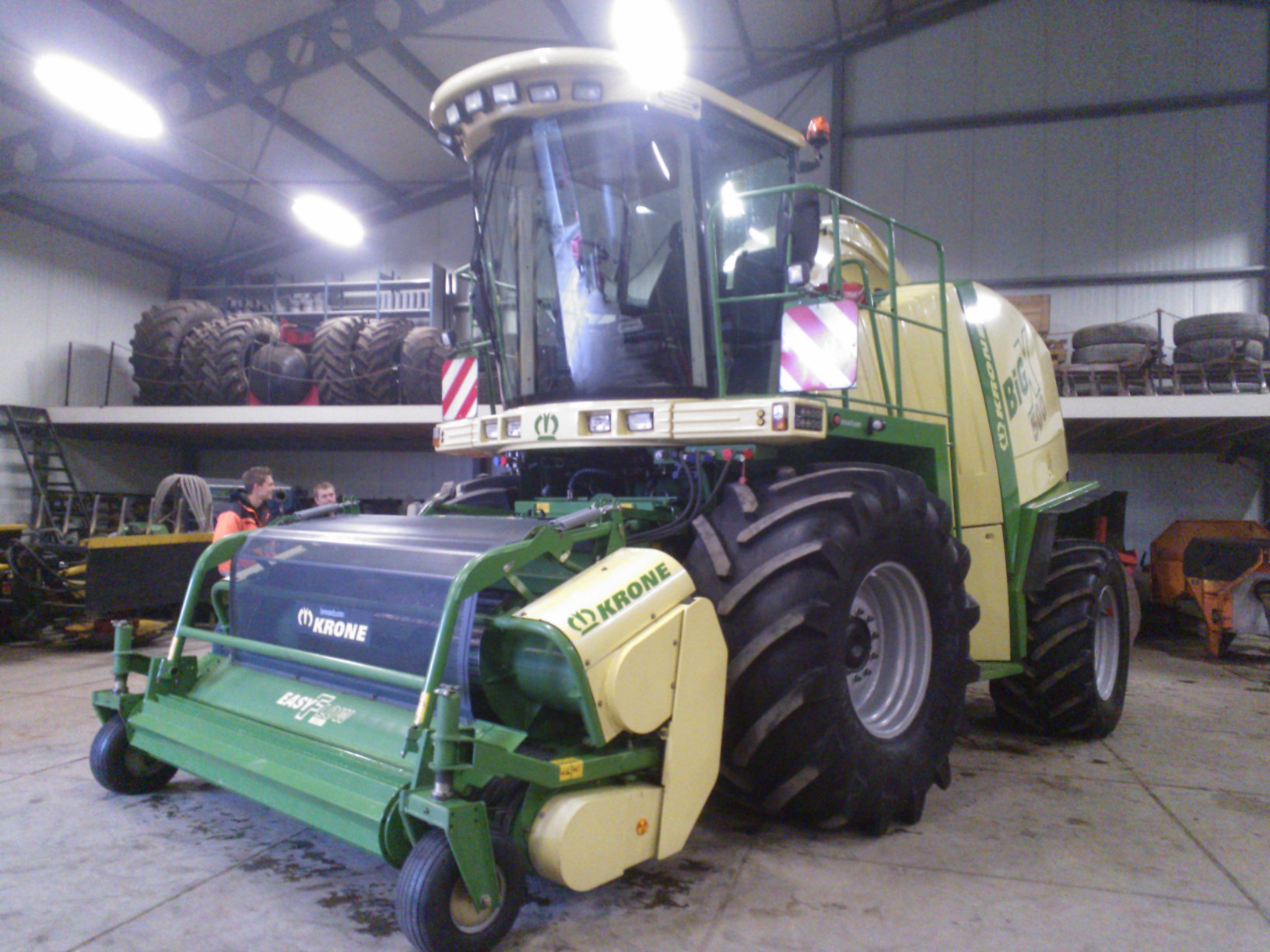 Nieuwe hakselaar aangekomen