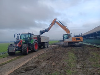 WhatsApp Image 2026-02-09 at 17.44.40